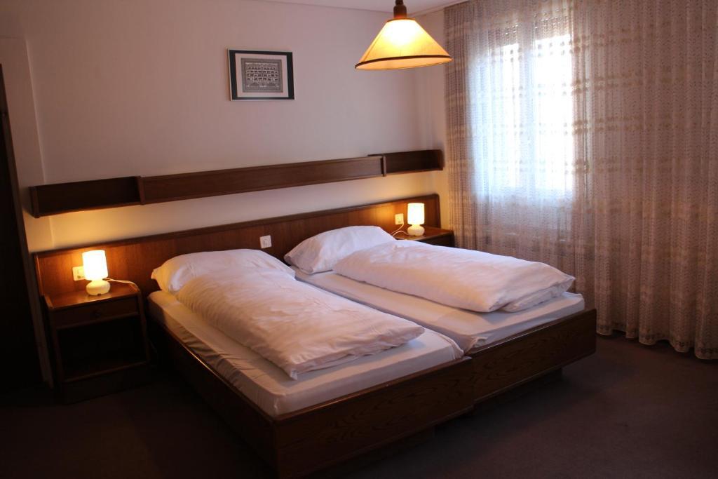 Bahnhof Hotel Entrelagos Habitación foto